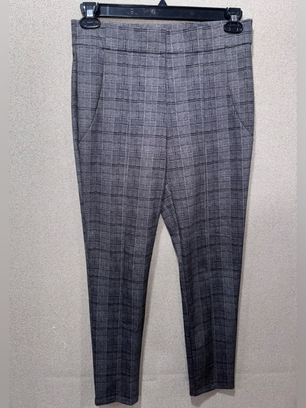 Thalian size medium Gray Plaid Dress Pants